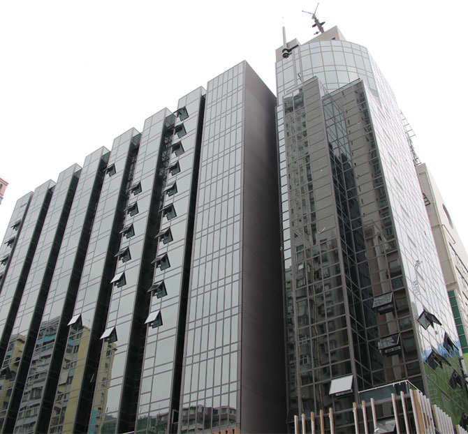 Xunzhi Building Materials provided 100,000 meters of door and window sealant strips for Wuhu Street in Hong Kong